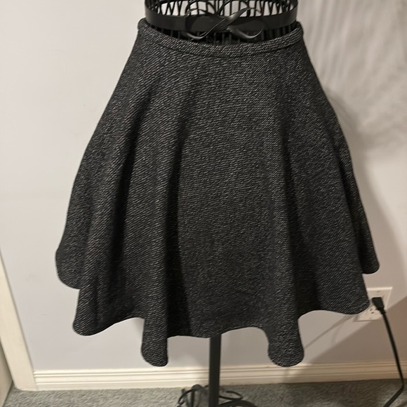 Super cute skirt - Picture 1 of 5
